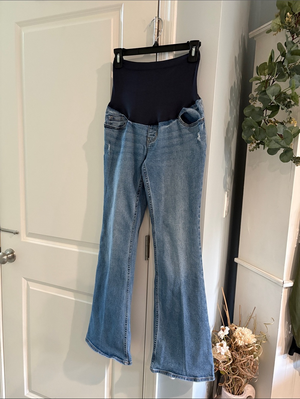 Old Navy Light Blue Denim Maternity Flare Jeans with Navy Support Panel